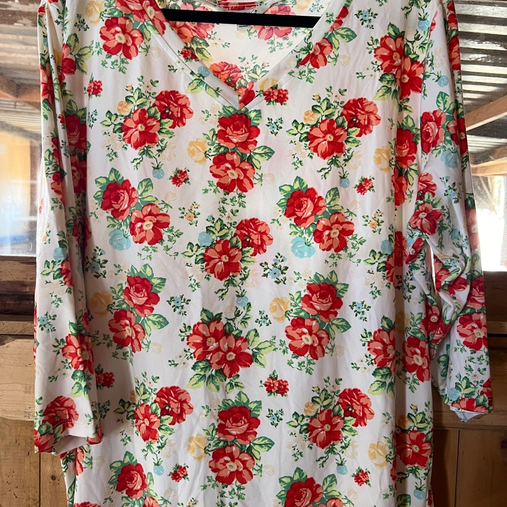 The Pioneer Woman White 3/4 Sleeve Floral Blouse